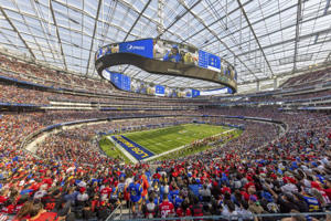 Fans enjoy a game between the Rams and the San Francisco 49ers at Sophie Stadium on October 30th. (Jeff Lewis / Associated Press)