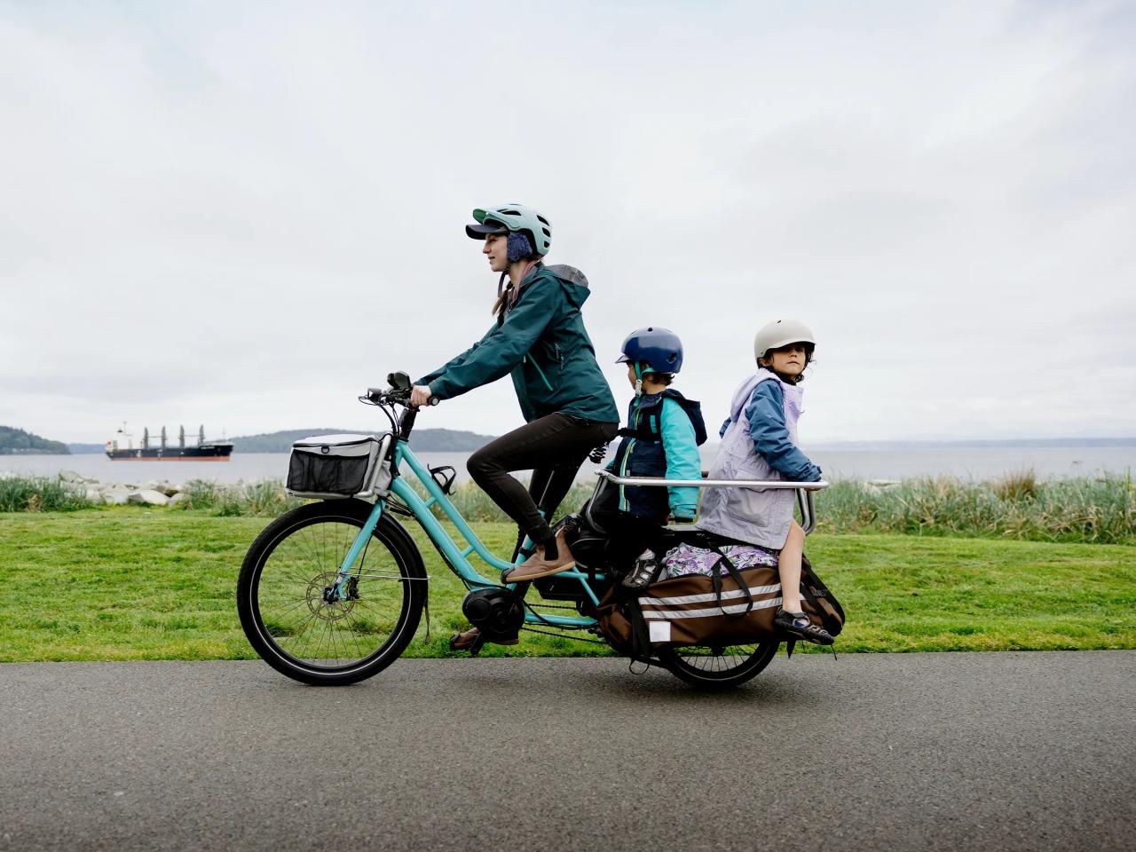 'Get Out There': This Mom Is Using A Neverending Road Trip To Inspire Black Family Travel