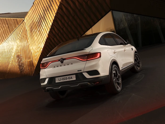 Renault Arkana E-Tech 