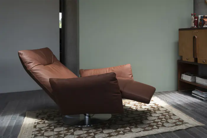 Essential Tips for Buying Modern Living Room Lounge Chairs