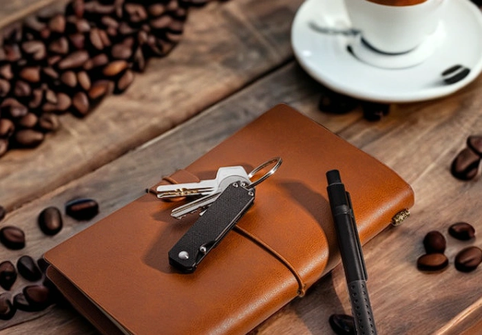 FeatherLite EDC keyring pocket knife
