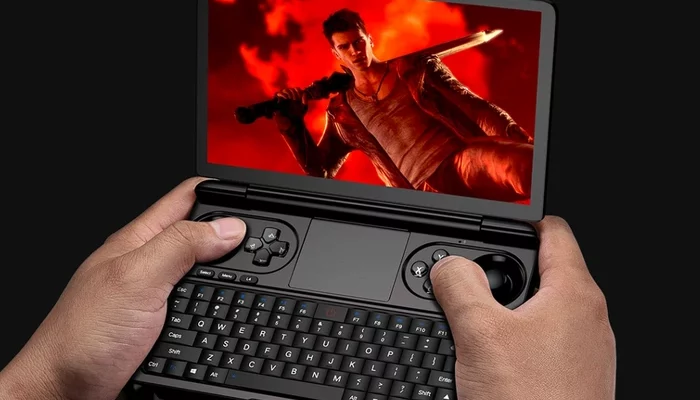 GPD Win Mini Ryzen 7 7840U handheld gaming PC
