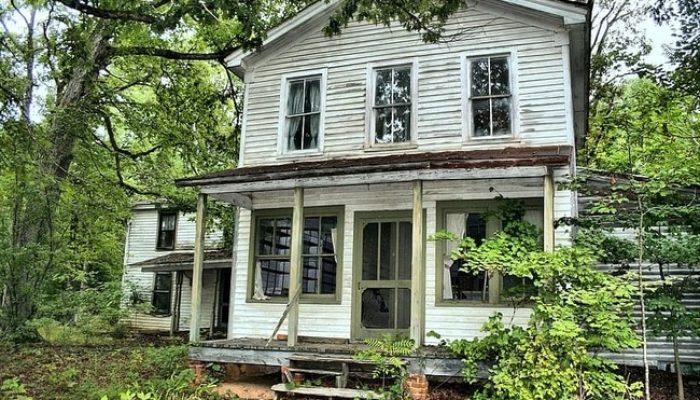 How Does The Process Of Selling A Distressed House For Cash Work?