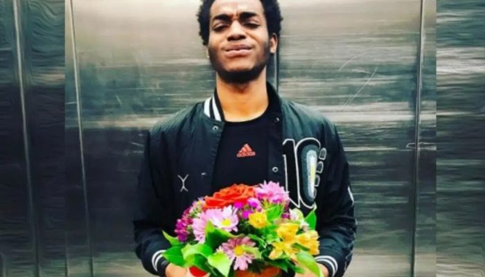 Establishing His Own Creative Identity
