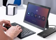 ThinkPhone Windows 365 integration lets you work from anywhere ThinkPhone Windows 365 integration lets you work from anywhere