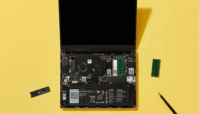 Framework Laptop 13 with AMD Ryzen 7040 Series APU