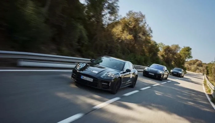 New Porsche Panamera is undergoing final tests