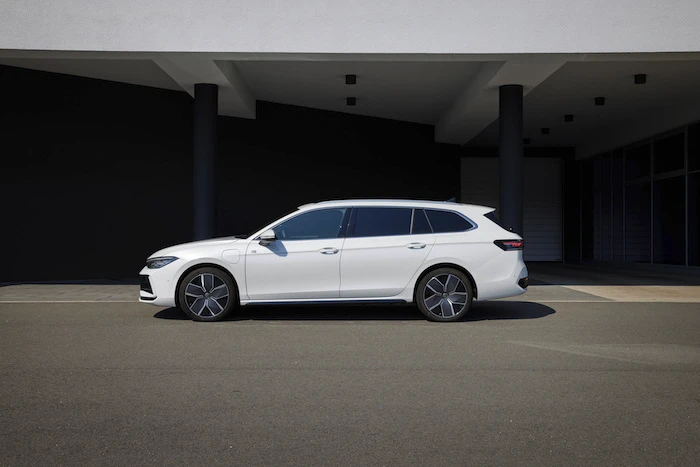 New Volkswagen Passat gets official