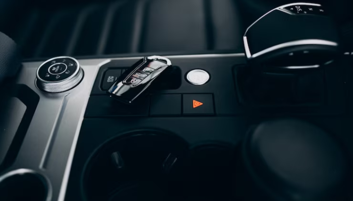 Powеring Up Your 4×4 Advеnturеs: A Guidе to Essеntial Elеctrical Accеssoriеs