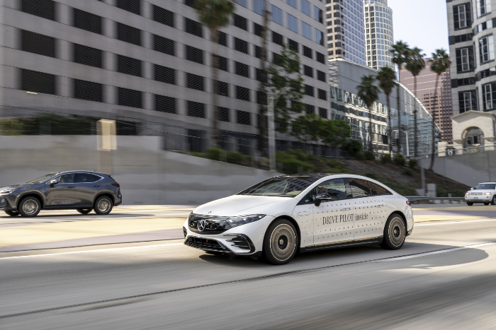 Mercedes Drive Pilot 