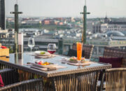 A Taste of Sophistication: Indulging in Fine Dining at Rooftop Restaurants A Taste of Sophistication: Indulging in Fine Dining at Rooftop Restaurants