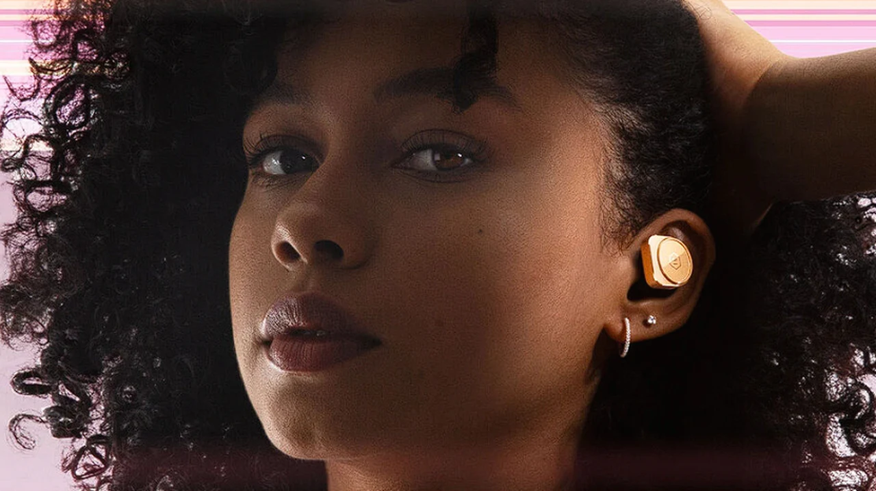 Master & Dynamic MW09 ANC earbuds with a 12 hour battery