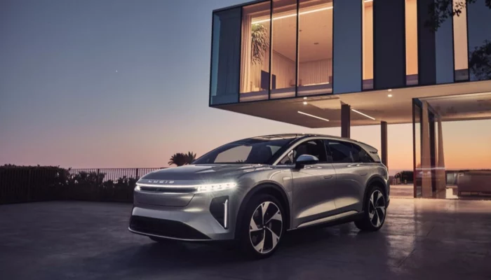 New Lucid Gravity Electric SUV unveiled