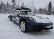 Porsche 911 Dakar hits the ice and snow (Video)