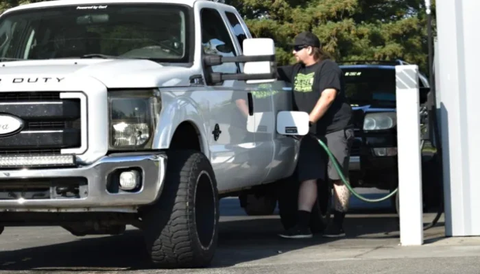 Effective Tricks to Improve Fuel Economy in a Truck
